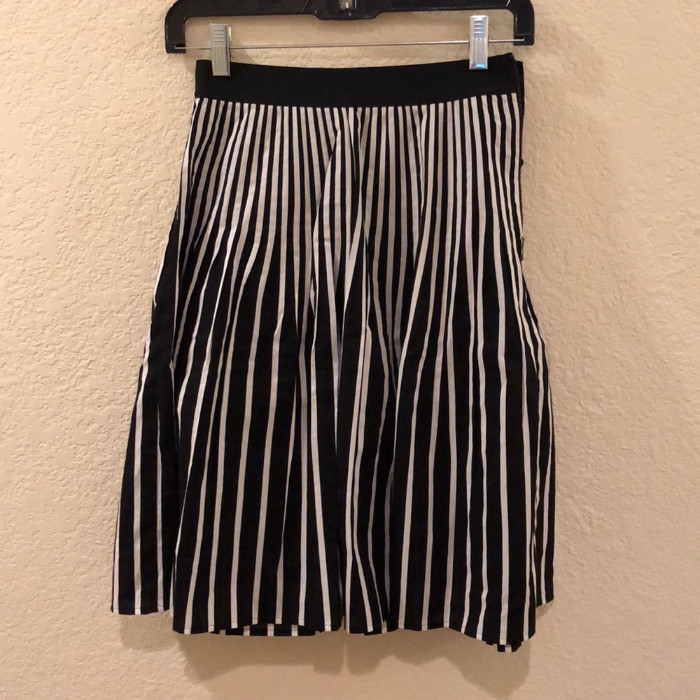 Anthropologie Maeve black & white striped skirt 4